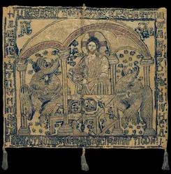 Mit Goldfaden bestickter Aer, ein liturgisches Tuch zur Abdeckung der Eucharistiegefäße